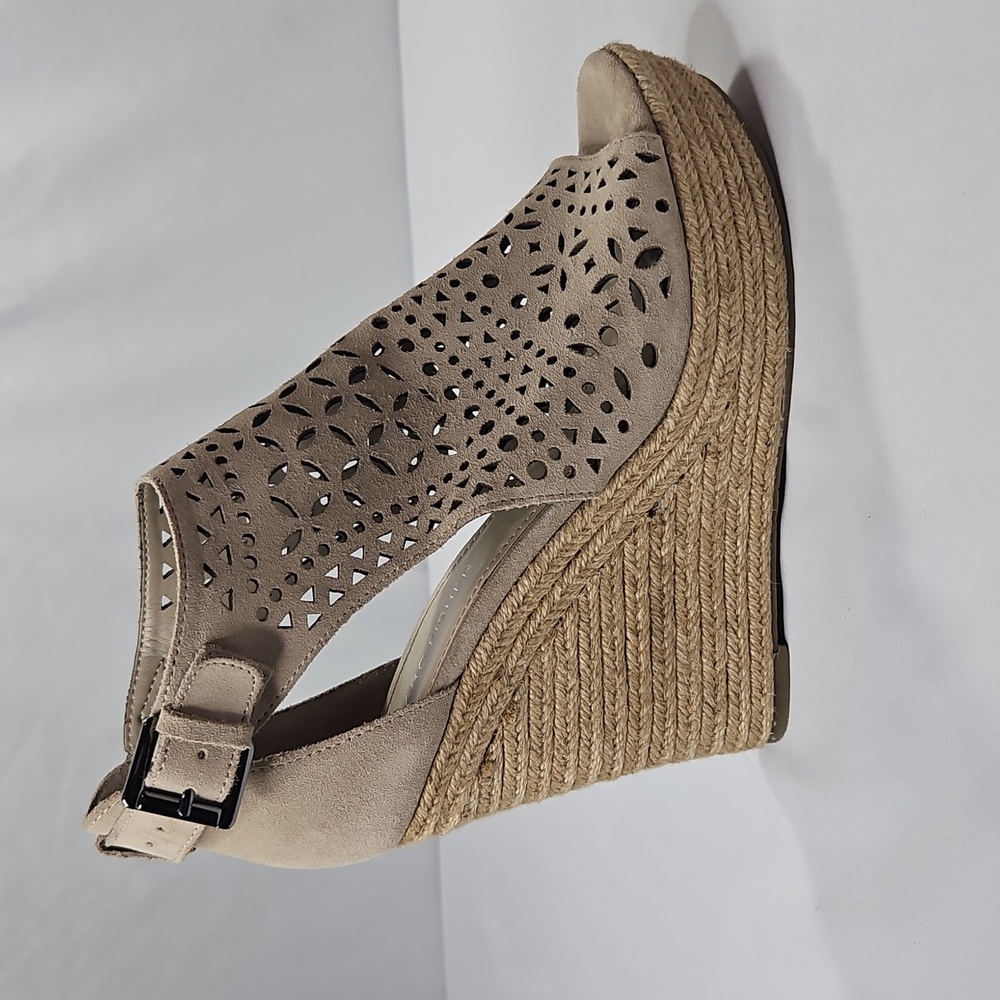 Marc Fisher Women's Helda Gray Suede Wedge Sandals Size 9